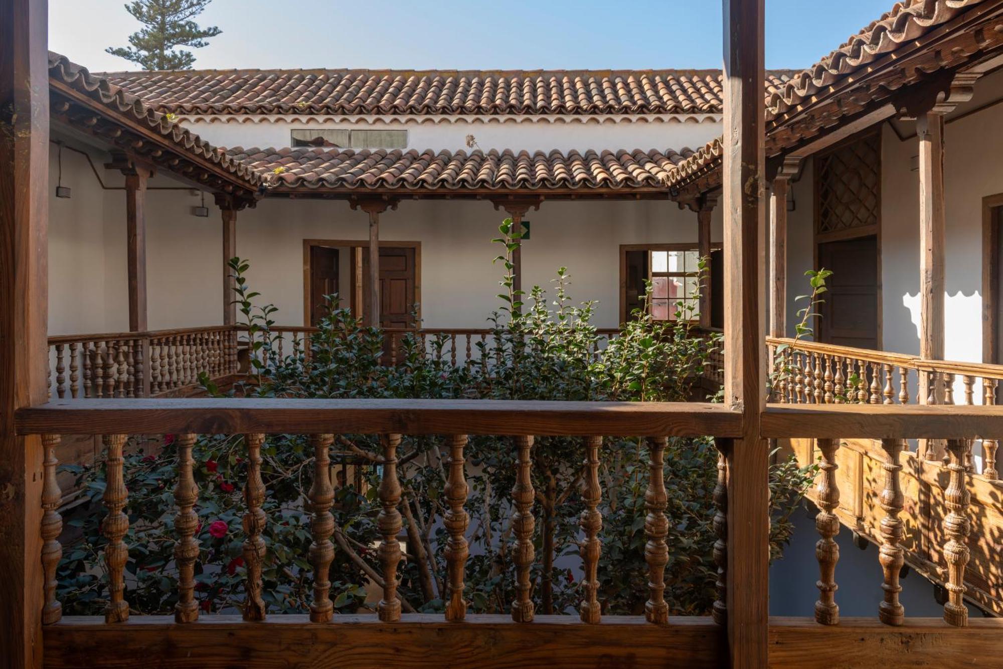La Casa De La Camelia Hotel La Laguna  Eksteriør billede